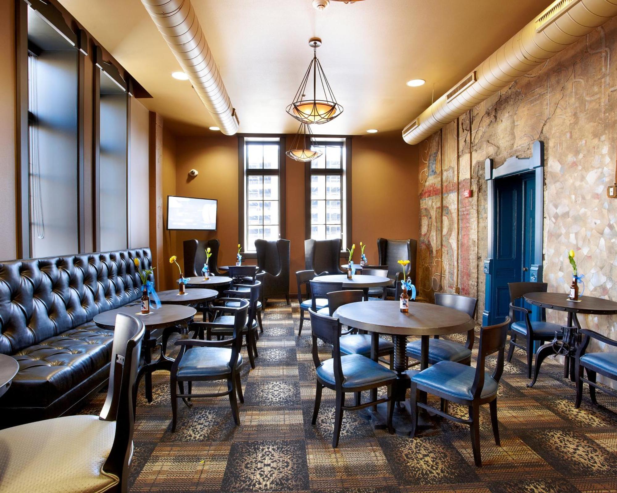 Brewhouse Inn And Suites Milwaukee Exterior foto
